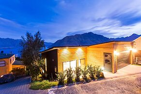 Sagittarius DH Lake View Villa