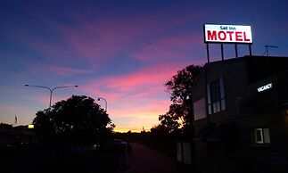 Sail Inn Motel