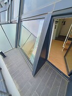 Yolo Guesthouse - Hostel