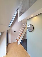 Yolo Guesthouse - Hostel