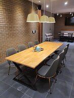 Yolo Guesthouse - Hostel