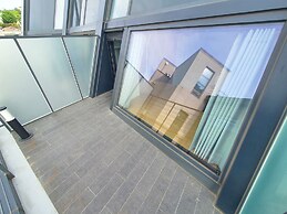 Yolo Guesthouse - Hostel