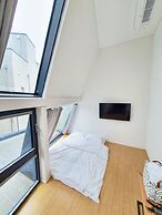 Yolo Guesthouse - Hostel