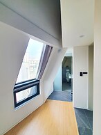 Yolo Guesthouse - Hostel