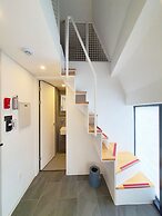 Yolo Guesthouse - Hostel