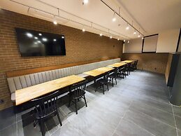 Yolo Guesthouse - Hostel