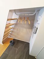 Yolo Guesthouse - Hostel