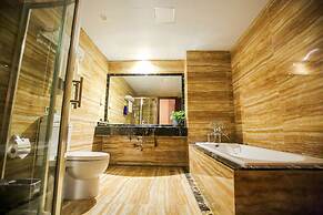 New Knight Royal Hotel