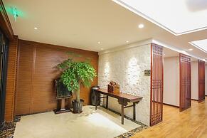 New Knight Royal Hotel