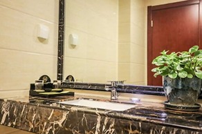 New Knight Royal Hotel