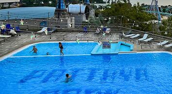 Pattaya Park Beach Resort