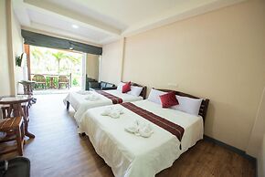 Baansuan Aokhai Beach Resort