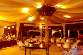 Bahari Dhow Beach Villas