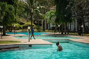 Bahari Dhow Beach Villas