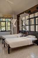 Bahari Dhow Beach Villas