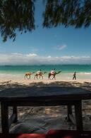 Bahari Dhow Beach Villas