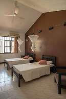 Bahari Dhow Beach Villas