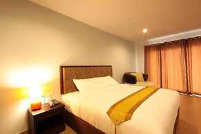 Paragon Suites Resort