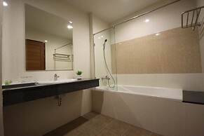 Paragon Suites Resort