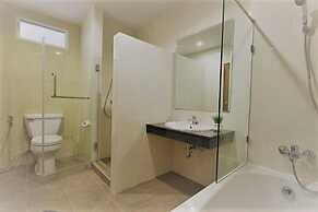 Paragon Suites Resort