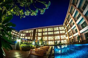 Paragon Suites Resort