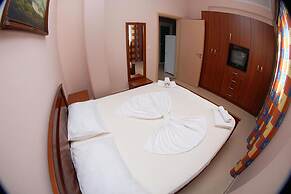 Hotel Vila Alvin & Apartments