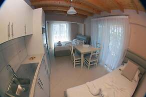 Hotel Vila Alvin & Apartments