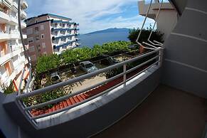 Hotel Vila Alvin & Apartments