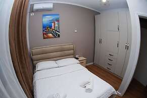 Hotel Vila Alvin & Apartments