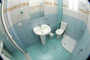 Hotel Vila Alvin & Apartments