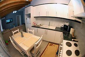 Hotel Vila Alvin & Apartments