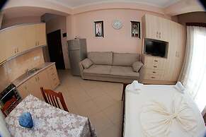 Hotel Vila Alvin & Apartments