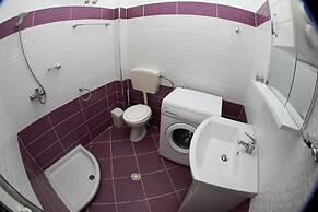 Hotel Vila Alvin & Apartments