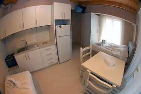 Hotel Vila Alvin & Apartments