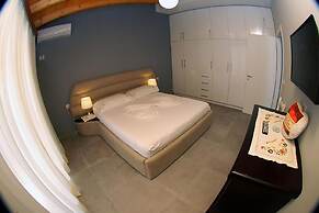 Hotel Vila Alvin & Apartments