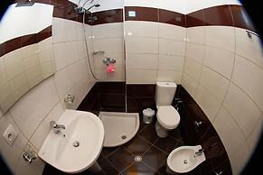 Hotel Vila Alvin & Apartments