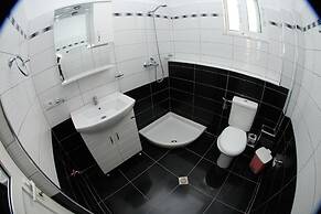 Hotel Vila Alvin & Apartments