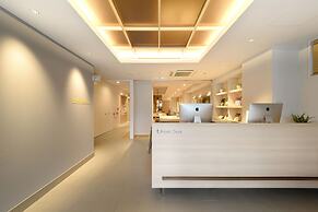 Vessel Inn Shinsaibashi