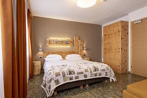 Hotel Col Di Lana