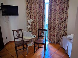 La Locanda dell'Arte-Piazza Dante