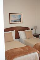 La Locanda dell'Arte-Piazza Dante