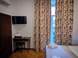 La Locanda dell'Arte-Piazza Dante