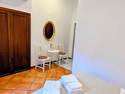 La Locanda dell'Arte-Piazza Dante