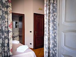 La Locanda dell'Arte-Piazza Dante