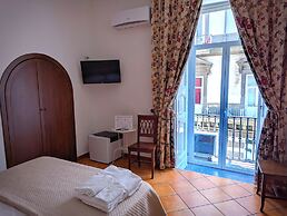 La Locanda dell'Arte-Piazza Dante