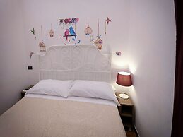 La Locanda dell'Arte-Piazza Dante