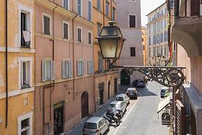 Navona Open Space Aparthotel