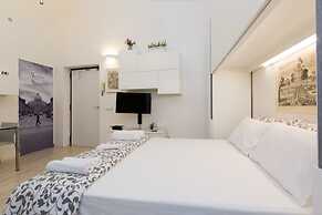 Navona Open Space Aparthotel