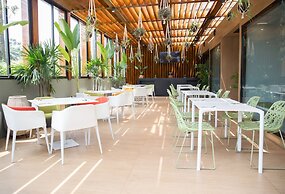 Seen Hotel Abidjan Plateau