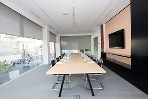 Seen Hotel Abidjan Plateau